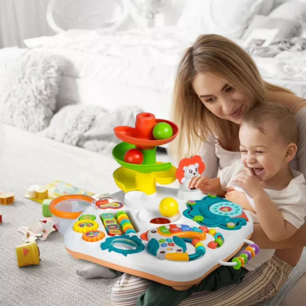 Színes készségfejlesztő interaktív játszópark Activity Table Clementoni